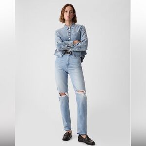 Gap women’s Light wash High waist Cheeky Straight leg Denim Jeans in 29